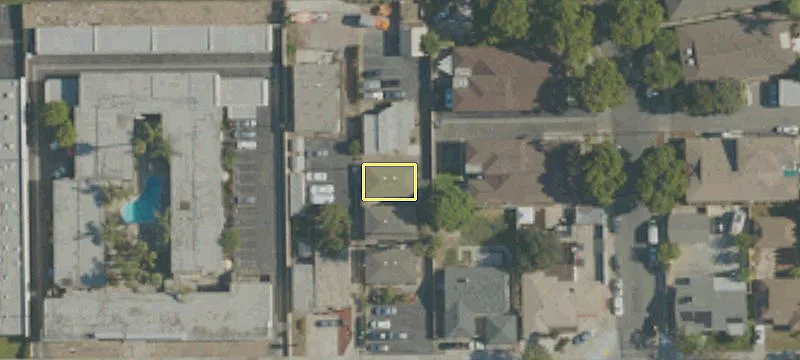 10121 Lampson Ave