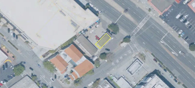 501 El Camino Real