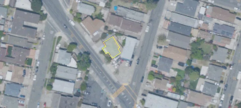1441 Broadway Ave