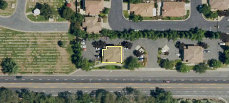 8243 Greenback Ln