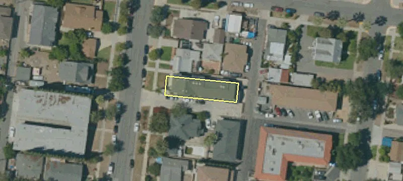 711 Victoria Ave