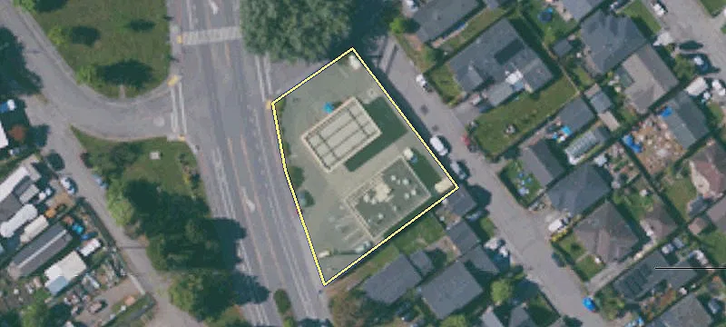 582 Wildwood Ave