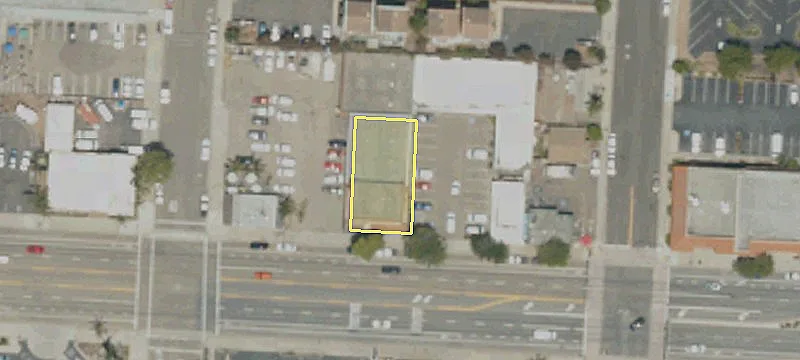 737 Grand Ave