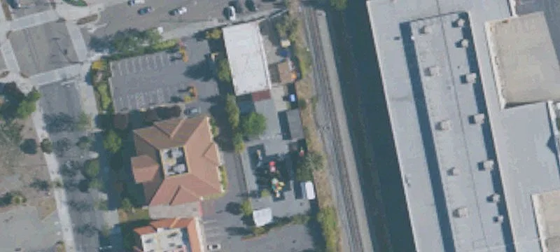40 Carlo St