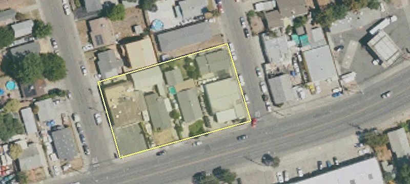 2137 Fremont St