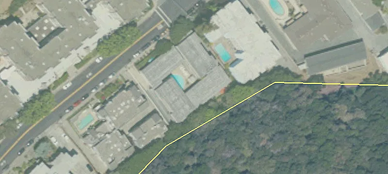 2401 Carlmont Dr