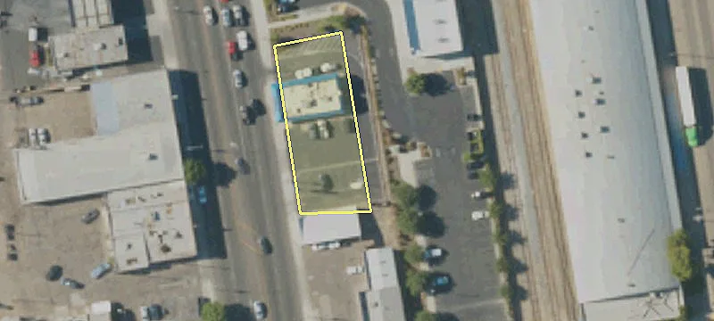 630 Academy Ave