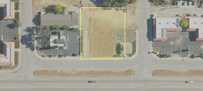 21001 Santa Lucia St