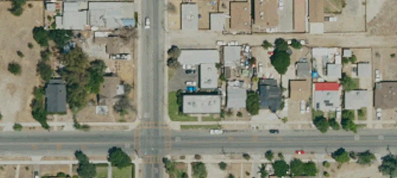 387 Main St