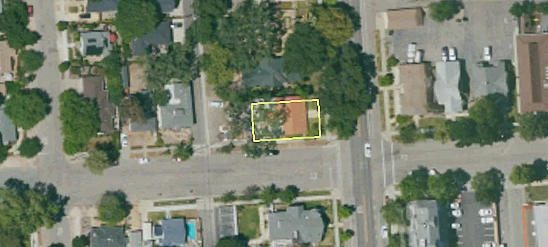 1305 Vine St
