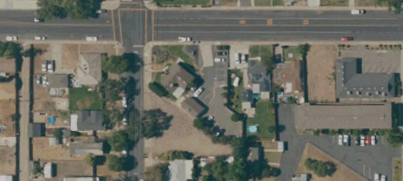 400 Ctr St