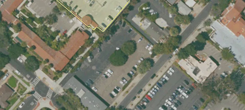 228 Nogales Ave