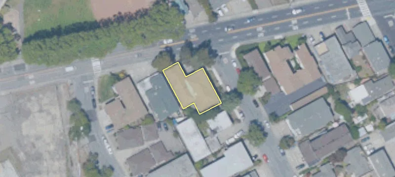 3213 Santa Clara Ave