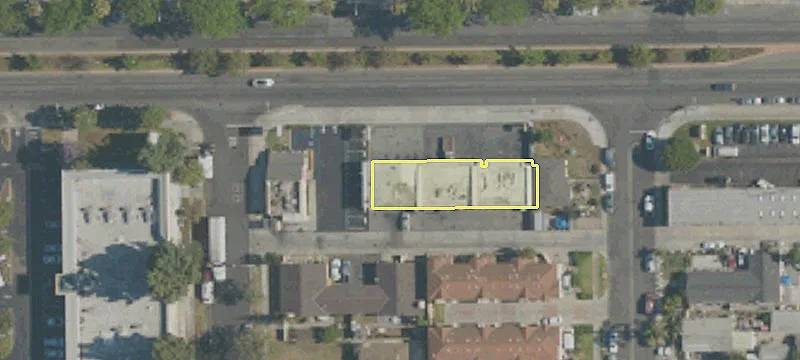 3136 Lincoln Ave