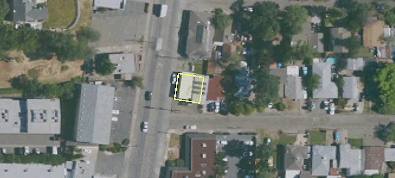 870 Main St