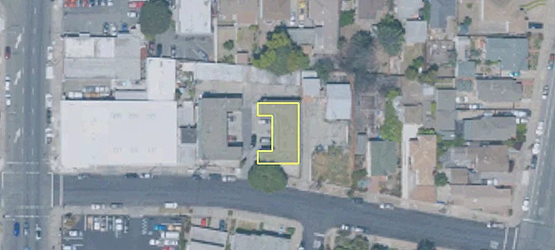 2333 Roosevelt Ave