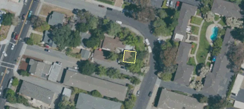 222 Avery Ln