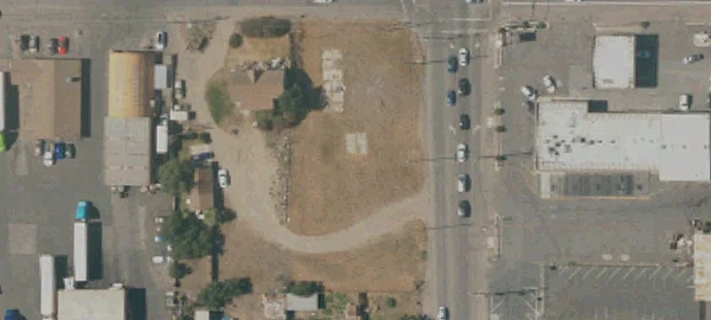 2110 Yosemite Ave