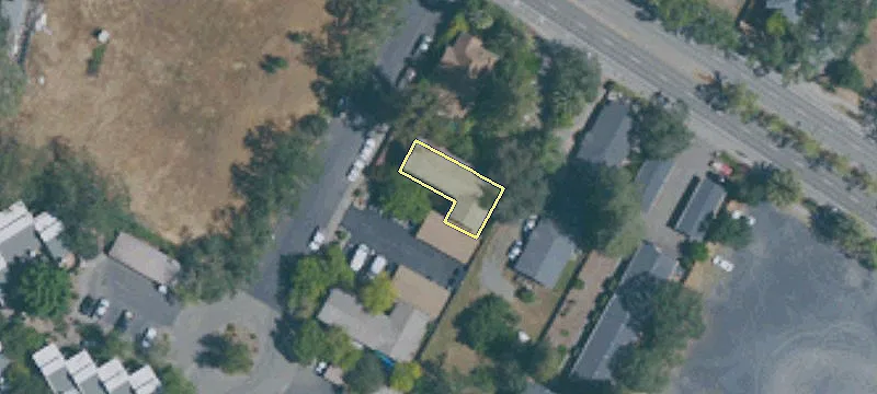 8635 Old Redwood Hwy