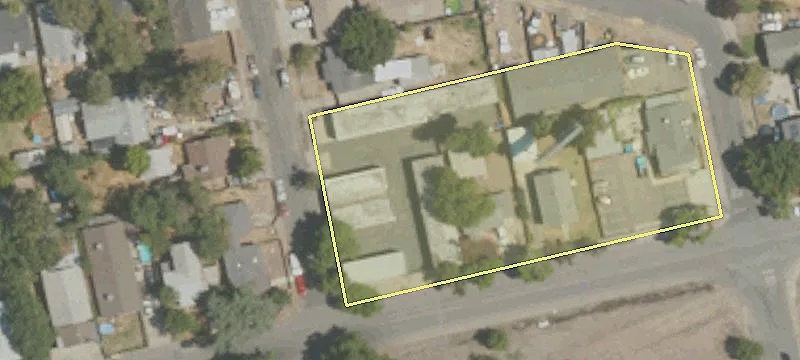 2335 Fremont St
