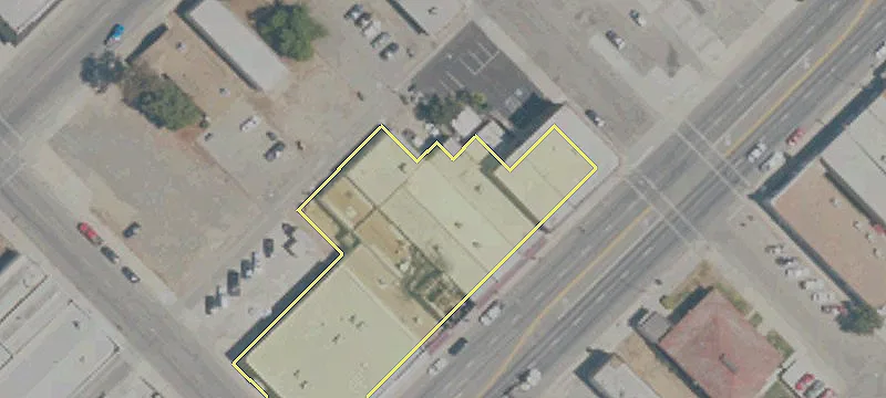 216 Robertson Blvd