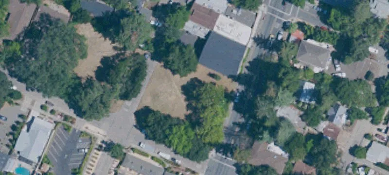1215 Lincoln Ave