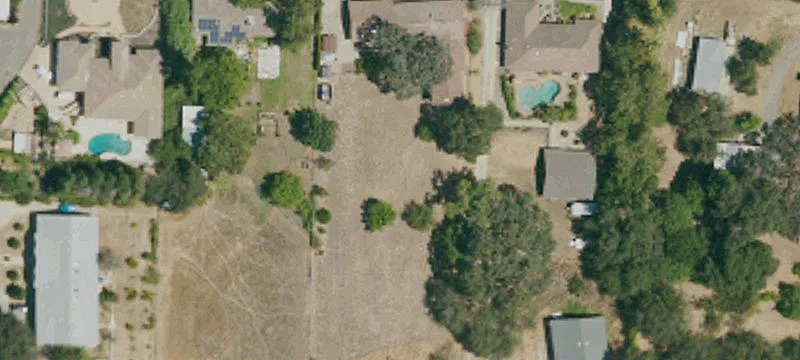 9464 Oak Ave
