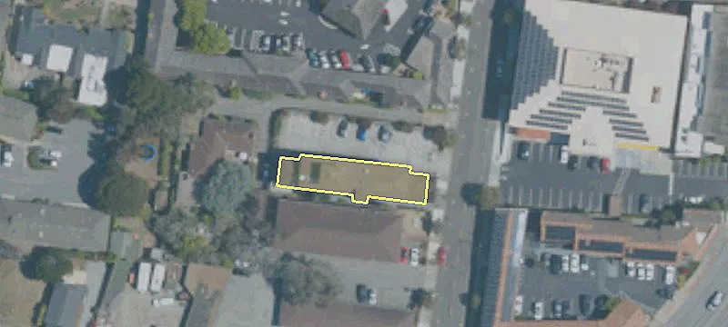 812 Munras Ave