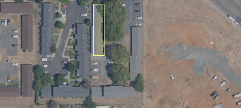 15 Mono Ave