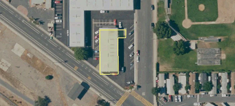 475 Moffat Blvd