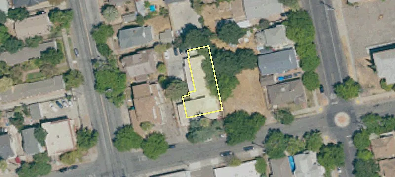129 Flora St