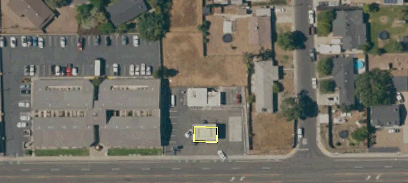 1001 Yosemite Ave