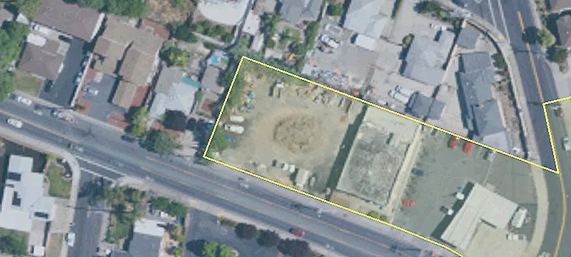 2185 Solano Way