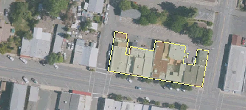 3920 Main St
