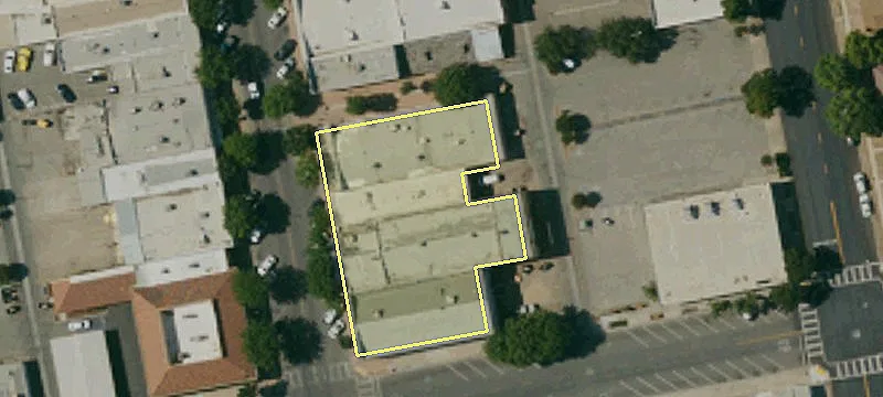 1010 Main St
