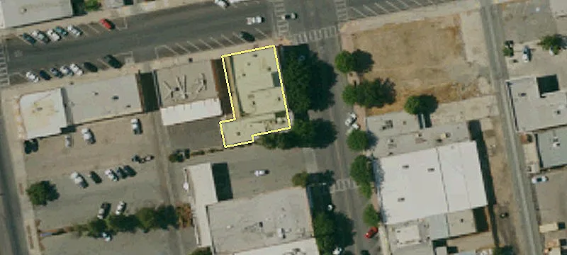 927 Main St