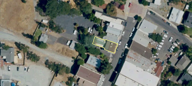 18202 Main St