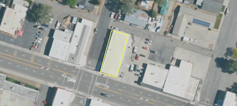 2201 Main St