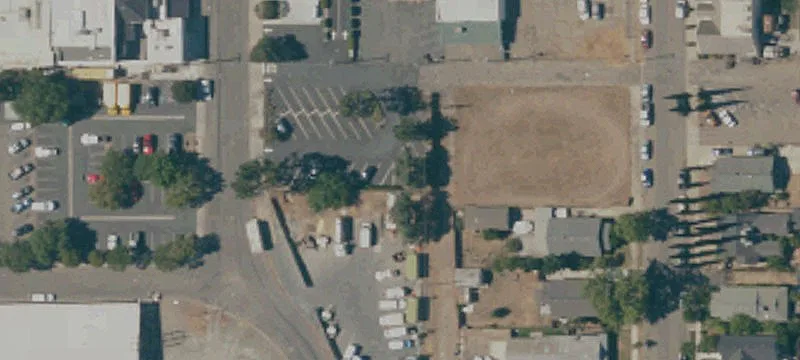 122 Grant Ave