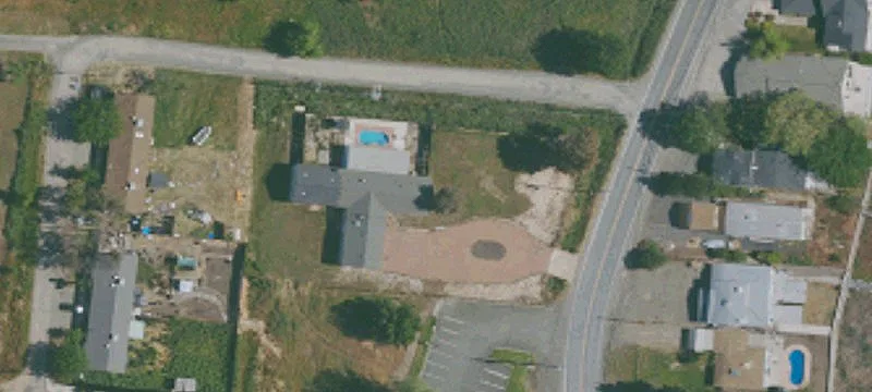 2945 Lakeshore Blvd
