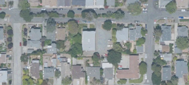 635 Alhambra St