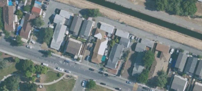 150 Alturas Ave