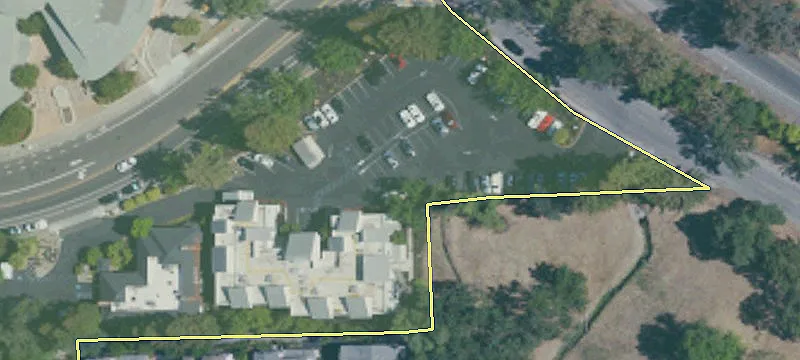 400 El Cerro Blvd