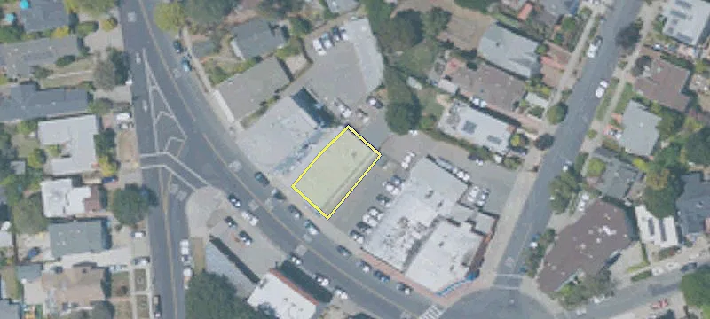377 Colusa Ave