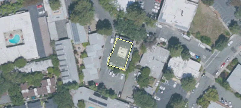 231 Lafayette Cir