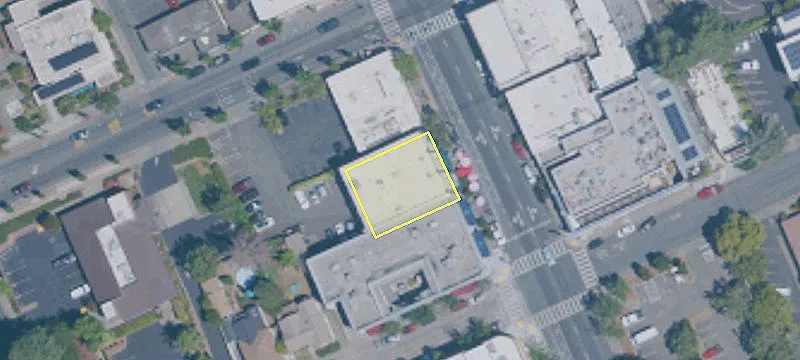 124 Main St