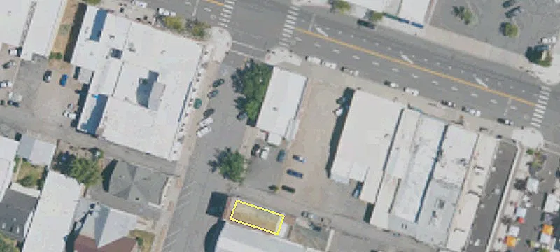 700 Main St