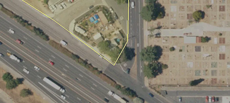 304 Frontage Rd