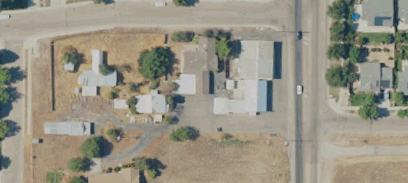 10623 Frankwood Ave