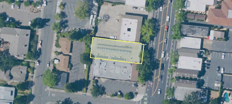 551 Broadway